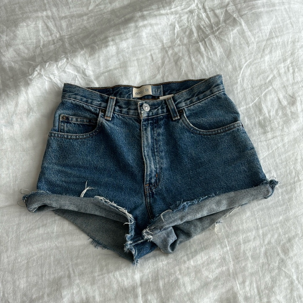 Vintage Gap high waist easy fit shorts (Jrs size 12)